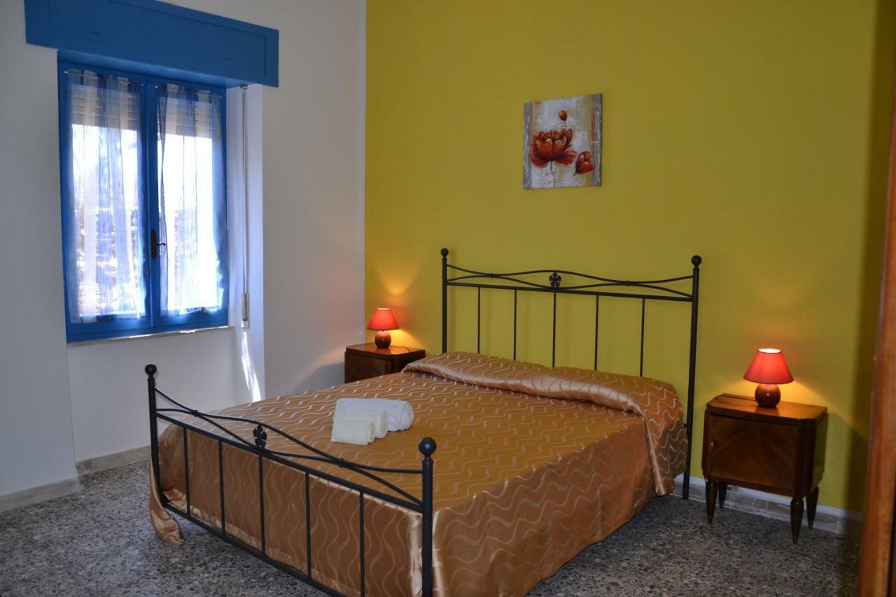 Casa indipendente immersa nel verde con vista mare Dorgali Buitenkant foto